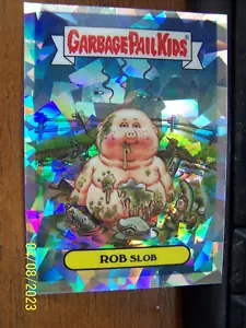 2014 GARBAGE PAIL KIDS CHROME ATOMIC REFRACTOR ROB SLOB #52B MINT - Picture 1 of 2