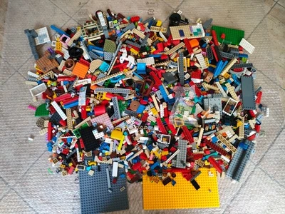 LEGO Lotto 3,5 Kg Mattoncini Misti Lego Basic City Creator Space - Immagine 1 di 4