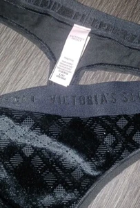 NeW Vs logo Velvet Plaid thong Panty Size Large black - Picture 1 of 3