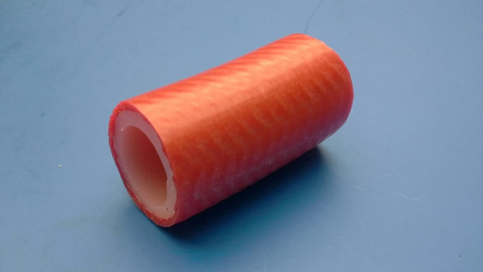 Lauterbacher Silikon-Auspuffschlauch 50 mm lang bis 160 Grad für RC-Cars 1/5  - Bild 1 von 1