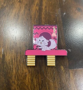 Yzma Katzenturm Baumhaus Kaiser New Groove Mystery Blind Loungefly Disney Pin - Bild 1 von 2