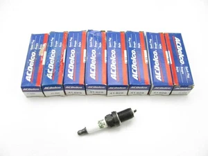 (8) Acdelco 41-628 Ignition Spark Plugs - Picture 1 of 3