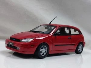 Motormax 1/18 Ford Focus Zx3 Red Scale Model Car - Picture 1 of 12