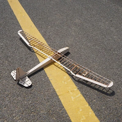 DIY 滑翔机遥控飞机模型飞机巴尔萨木固定翼 DIY 套件翼展 — 第 1/4 张图片