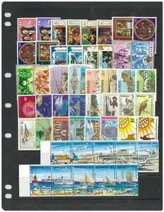 Bahamas 50 Different Thematic Stamps All Mint Unhinged In Glassine Bag - Picture 1 of 1