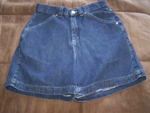 Ladies Denim Shorts Size 6M in Excellent Shape by Riders - Picture 1 of 4