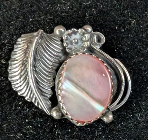 Vintage Womans Sterling Silver w/Leaf & Small Flower Shell Pink MOP Size 5,7,8,9 - Picture 1 of 6