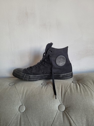 Converse nere taglia UK 8