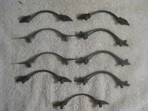 Vintage Brass / Metal Ornate Cabinet Pulls/ Drawer Pulls 4 5/8“ Set Of 9 - Picture 1 of 6