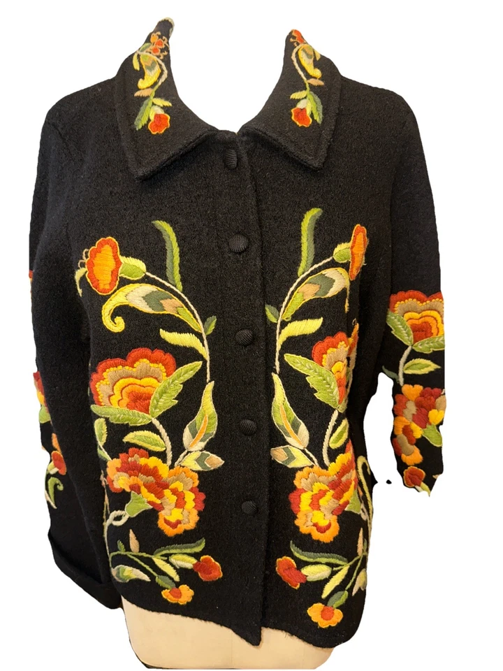 Dean и белый цветочный вышивка свитер шерсти средний - Изображение 1 из 4