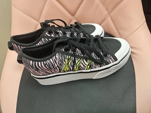 Adidas Originals Damen Zebra Low Top Nizza Plateau Schuhe schwarz/pink Größe 7,5 - Bild 1 von 6