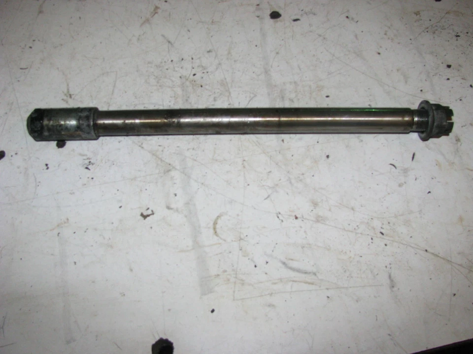 Honda CB900C CB900 900 1980 81 82 eje trasero personalizado Foto 1 de 1