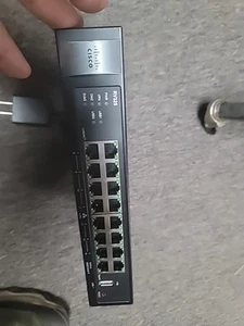Cisco RV325 14-Port Gigabit Wired Router - RV325-K9-NA - Afbeelding 1 van 2