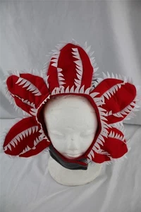 STRANGER THINGS DOG HEAD PIECE SZ L,DEMOGORGON,FLEECE,CARNIVORE PLANT,HALLOWEEN, - Picture 1 of 4