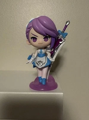 POPMART Figuras Lucha por la Espátula Dorada “Perfume Maid Riven” 3 piezas Foto 1 de 4