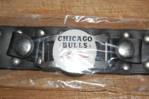 Chicago Bulls  Logo Leather Studded 9 1/2" Bracelet New in packaging Basketball Cover