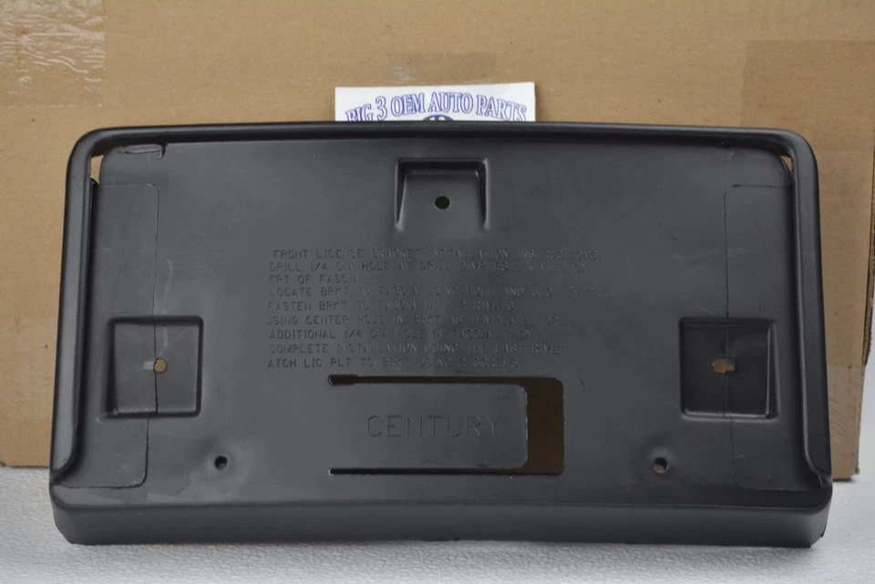 Оригинальный черный кронштейн для номерного знака переднего бампера 1997-2005 Buick Century 10255150 - Изображение 1 из 2