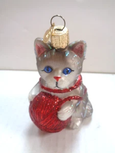 GRAY KITTEN/CAT W/RED BALL OF STRING CHRISTMAS ORNAMENT OLD WORLD CHRISTMAS - Picture 1 of 6