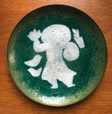 Figura silueteada abstracta moderna de mediados de siglo y placa de esmalte de cobre de pájaros 5 3/4 Foto 1 de 2