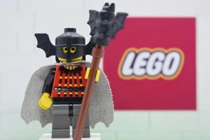 Bat Lord (with Cape) - LEGO Castle Minifigure - cas022 - 6097 - Picture 1 of 3