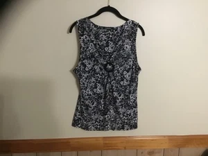Top tejido Chaus para mujer talla L sin mangas negro con floral blanco - Imagen 1 de 5