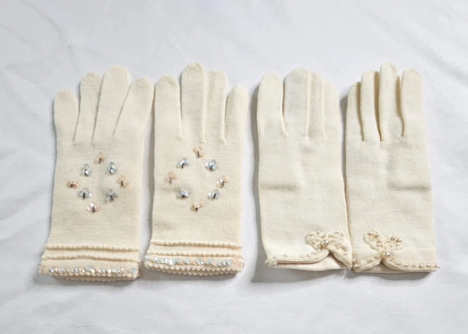 Lote de 2 guantes vintage de punto crema para niña - lentejuelas y lazos con cuentas Japón Foto 1 de 4
