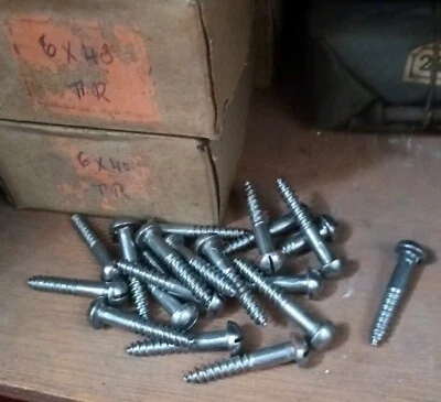 Lot de 20  vis à bois tête Bombé ancien stock quincaillerie 6x40  - Photo 1/4
