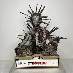 Walking Dead Season 7 Collectors Edition Figur Box Set Blu ray mit Box - Bild 1 von 18