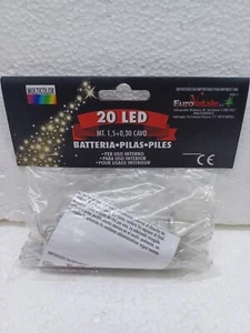 SERIE LUMINOSA A BATTERIE 20 LED LUCE MULTICOLOR FISSA CAVO TRASPARENTE 1,5MT - Foto 1 di 2