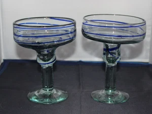 Mexican Hand-Blown Glass – Set of 2 Blue Spiral Margarita Glasses (16 oz) - Picture 1 of 3