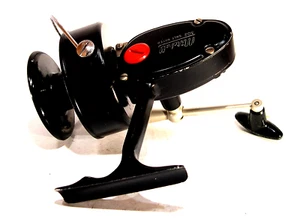 GARCIA MITCHELL 302 SPINNING REEL - Picture 1 of 7