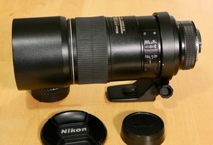 Nikon AF-S Nikkor 300mm F/4 D ED IF SWM lens - NO AUTOFOCUS