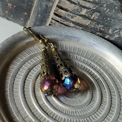 Pendientes lágrima filigrana bronce antiguo cristal brillo púrpura facetado Foto 1 de 4
