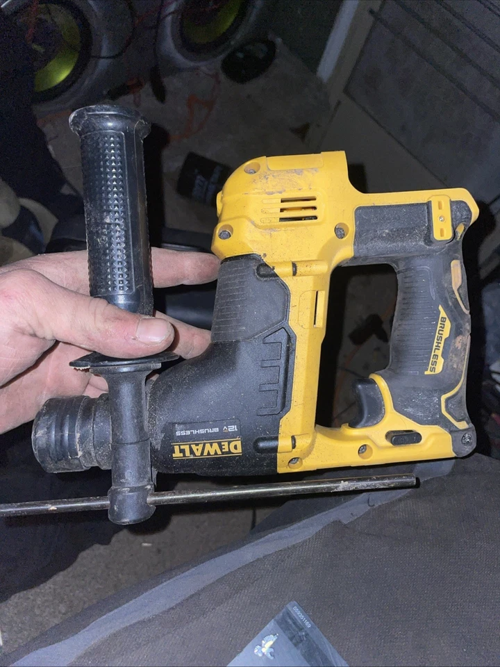 Taladro percutor rotativo DEWALT XTREME DCH072B 12 voltios máx. SDS-Plus SDS-plus (herramienta encendida Foto 1 de 1