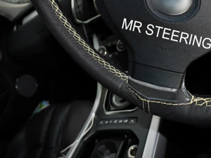 FOR NISSAN JUKE 2010-2017 BLACK LEATHER STEERING WHEEL COVER CREAM DOUBLE STITCH - Picture 1 of 1