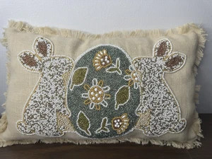 Pier 1 Almohada de Pascua Cuentas Semillas Conejo Conejitos Huevo Marrón 19" X 11" - Imagen 1 de 11