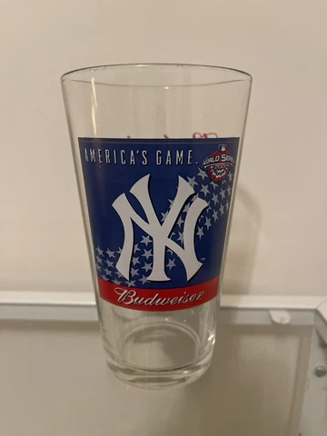 Vintage New York Yankees 2001 World Series Budweiser Pint Glass Collectible Cover