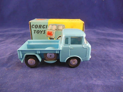 Corgi 409 Forward Control Jeep FC-150 in Light Blue flat spun hubs near mint - Image 1 of 4