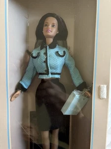 Vtg Adorable 1998 MATTEL AVON REPRESENTATIVE BARBIE DOLL #22204 - Picture 1 of 6