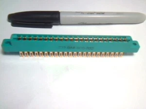 Ranura de bus conector de borde de tarjeta 44 pines 2x22 3,6 pulgadas de longitud 4 pulgadas 0,065 pulgadas paso 0,25 mm - Imagen 1 de 8