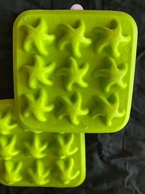 IKEA Silicone Green Star Shaped Flexible Ice Tray 7 Inch candy mold melt twist - Image 1 of 4