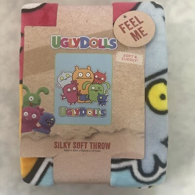 Супершелковистое мягкое плюшевое одеяло Ugly Dolls Kids 40 дюймов x 50 дюймов - Изображение 1 из 2
