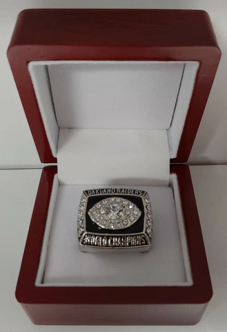 Fred Biletnikoff - 1976 Oakland Raiders Super Bowl Ring With Wooden Display Box Cover