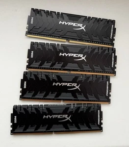 HYPERX 128GB Memory Kit (4x 32GB) DDR4 2666 HX426C15FB3K4/128 288Pin Desktop DIM - Bild 1 von 2