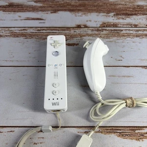 OEM Nintendo Wii Remote + Nunchuck Combo – Genuine RVL-003 - Picture 1 of 2