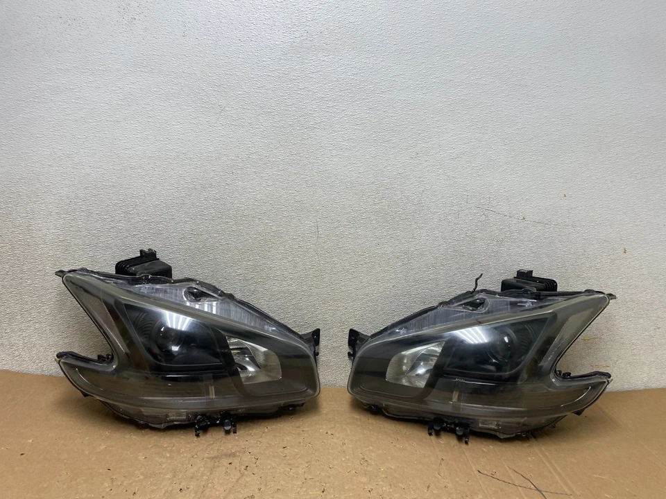 Juego de faros laterales halógenos izquierdo+derecho Nissan Máxima 2009 a 2014 V0345 DW Foto 1 de 4