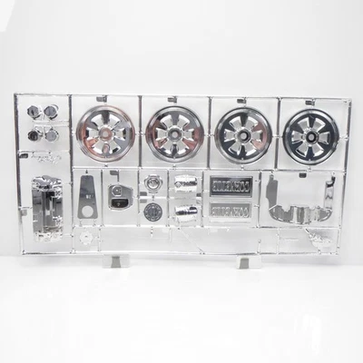 1965 Corvette Sting Ray Vintage 1975 Monogram 1:8 Model Kit Chrome Parts Lot - Image 1 of 4