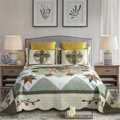  Quilts Queen Size Patchwork Bedspread Queen (90 x 98 inch) Green Floral Star - Image 1 of 4