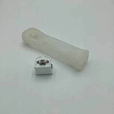 Sensor adaptador Motion Plus mando Wii oficial OEM con funda de silicona Foto 1 de 3