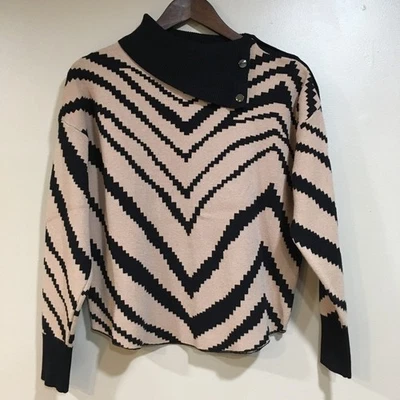Nicole Miller Geometric Zigzag Snap Neck Sweater Black Tan Women M Animal Cozy - Image 1 of 4